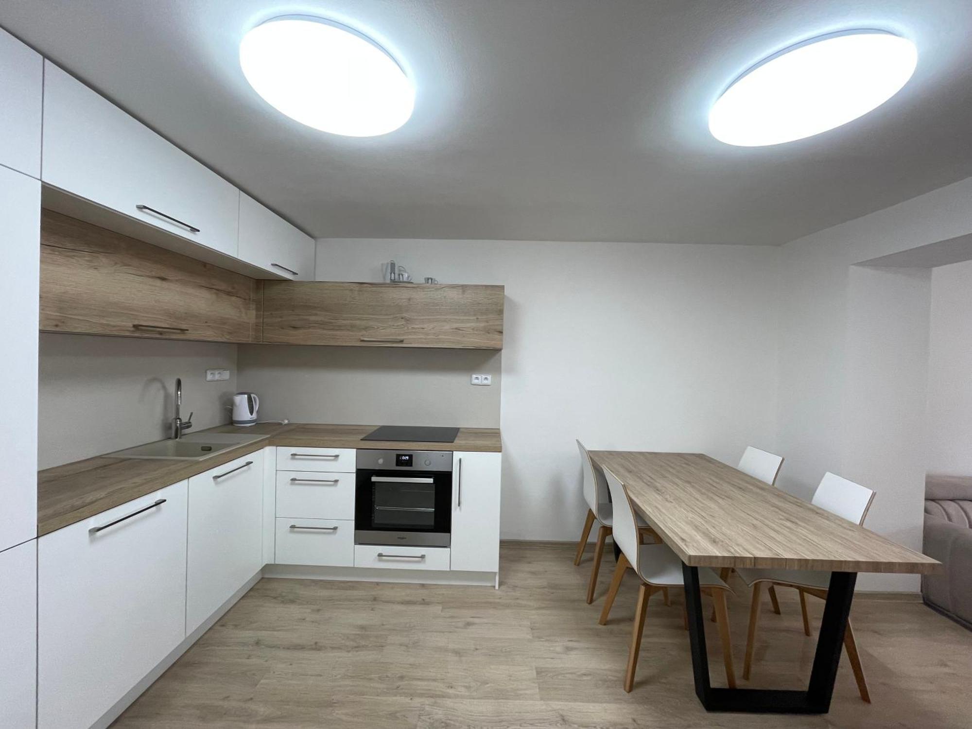 Apartman Sadova Zlin Ngoại thất bức ảnh